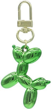 Afbeelding in Gallery-weergave laden, Geef je tas, sleutelbos of etui een speelse touch met deze schattige Dog Balloon charm keychain.