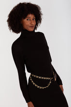 Afbeelding in Gallery-weergave laden, Goudkleurige Ketting Riem met Mini Tas. Wat een leuk accessoire om jouw outfit mee af te maken. Deze goudkleurige kettingriem met zwart en een mini tasje van PU leer, is ca. 1,5cm breed en heeft een verstelbare lengte tot ca. 110cm. Deze leuke riem ketting kun je combineren met jouw favoriete jurkje.