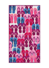 Load image into Gallery viewer, Sjaal Solaine is een prachtige lange sjaal van zijde in de Moment Amsterdam Collectie met slipper afbeeldingen in de prachtige multi kleuren, fuchsia roze, koraal, bordeaux. De afmeting van deze sjaal is 190cm x 50cm. Met deze sjaal maak jij jouw outfit helemaal compleet.