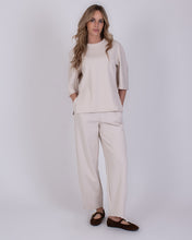 Afbeelding in Gallery-weergave laden, Zachte Sweater Kit van The Clothed Collectie. Geef je outfit een stijlvolle upgrade met deze kit kleurige sweater! Perfect te combineren met Broek Bilboa Kit.