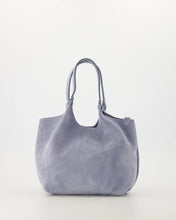 Afbeelding in Gallery-weergave laden, Tas Baby Lou is een praktische en elegante handtas met magneetsluiting. Tas heeft een afneembaar en verstelbaar hengsel, waardoor deze tas zowel als handtas als crossbody gedragen kan worden. Deze tas is vervaardigd van hoogwaardig leer en is ideaal voor dagelijks gebruik.