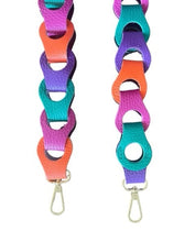 Afbeelding in Gallery-weergave laden, Leren Bagstrap Multicolor, schouderband voor aan een tas. De band is ca. 4cm breed en is niet verstelbaar. De schouderband is in verschillende kleuren verkrijgbaar: Multicolor Groen-Fuchsia-Oranje-Paars, Wit-Beige-Goud metallic, Zwart mat.