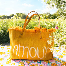 Afbeelding in Gallery-weergave laden, Tas Daily Amour Geel met franjes en leren handvatten