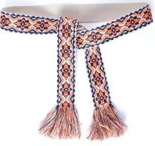 Load image into Gallery viewer, Oranje wikkelriem, supergaaf! De wikkelriem maakt je outfit helemaal compleet. Wikkelriem bohemian in stof is verkrijgbaar in verschillende dessins en kleuren: Oud lila, Lila, Bruin, Rood, Oranje, Beige-groen-roze. Leuk te combineren met een spijkerbroek, jurk of rok. Lengte is 160cm, breedte is 5cm.