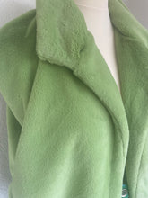 Load image into Gallery viewer, Bodywarmer Faux Fur Appeltjesgroen