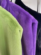 Load image into Gallery viewer, Bodywarmer Faux Fur Appeltjesgroen