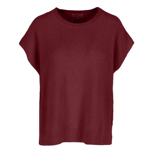 Bordeaux Luxueuze Top Rosalie van Cycleur de Luxe staat voor pure elegantie en verfijnde vrouwelijkheid. ROSALIE gebreide top is versierd met sierlijke strikken aan de zijkanten en heeft een ronde boord.