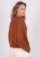 Afbeelding in Gallery-weergave laden, Cardigan Overslag Narvik Cinnamon
