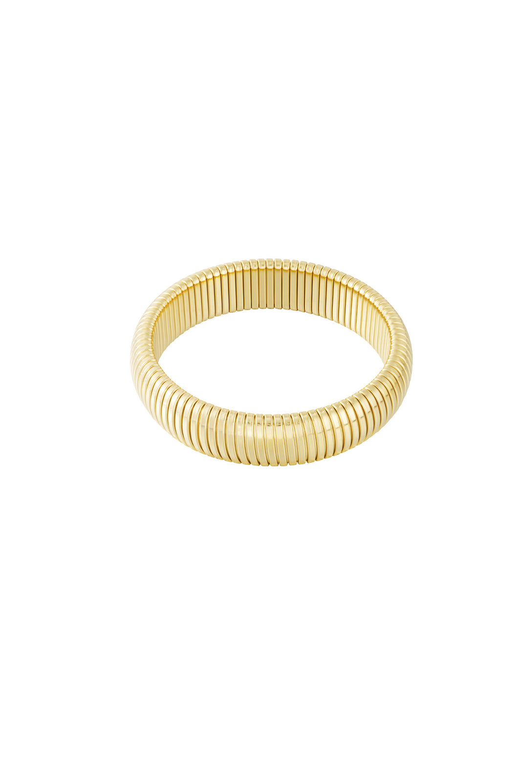 Goudkleurige Bohemian Armband. Deze armband heeft een breedte van ca. 1,5cm, is licht elastisch en is van stainless steel. 