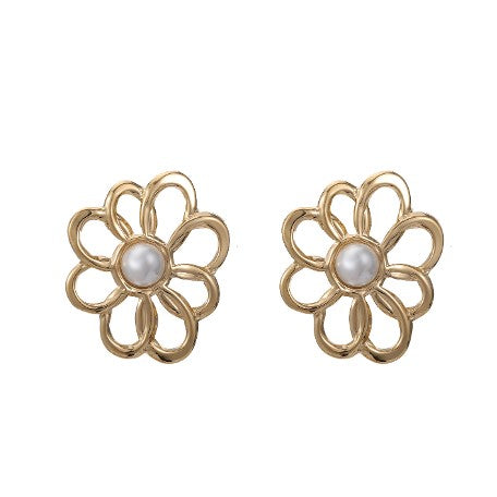 Goudkleurige Flower Pearl Gold van by Jam Giojelli, type oorstekers, zijn prachtige goudkleurige oorbellen van stainless steel. Oorbellen zijn vormgegeven in een bloem met een kunst parel. Afmeting oorbellen is ca. 4cm x 4cm. Een ware eyecatcher, deze statement oorbellen.