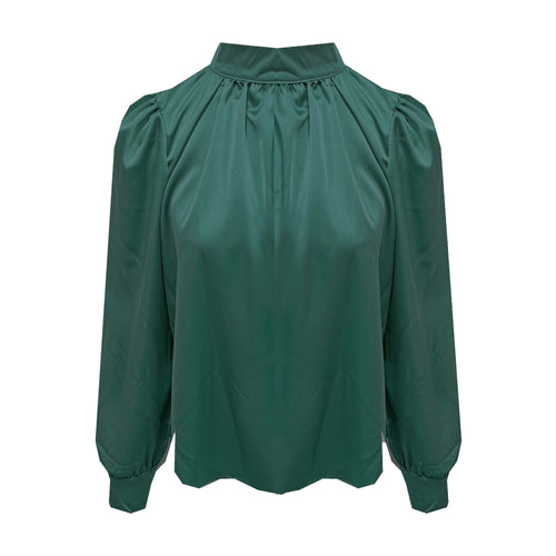 Groene Glanzende Satijnen Blouse met Pofschouders en Hoge Kraag.
Elegante blouse van glanzende satijnstof met vrouwelijke pofschouders, een chique hoge kraag en twee knoopjes in de nek. De soepelvallende stof geeft een luxe uitstraling en voelt zacht aan op de huid. Perfect te combineren met een rok of pantalon voor een stijlvolle kantoorlook of een feestelijke outfit.