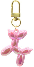 Afbeelding in Gallery-weergave laden, Geef je tas, sleutelbos of etui een speelse touch met deze schattige Dog Balloon charm keychain. 
