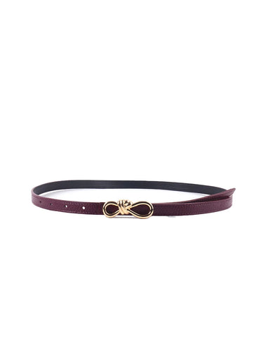 Bordeaux Riem Bowy is een elegante en verfijnde riem, vervaardigd van 100% hoogwaardig leer en heeft een unieke goudkleurige knoopsluiting. Deze riem is verkrijgbaar in verschillende kleuren: Bordeaux, Coffee.