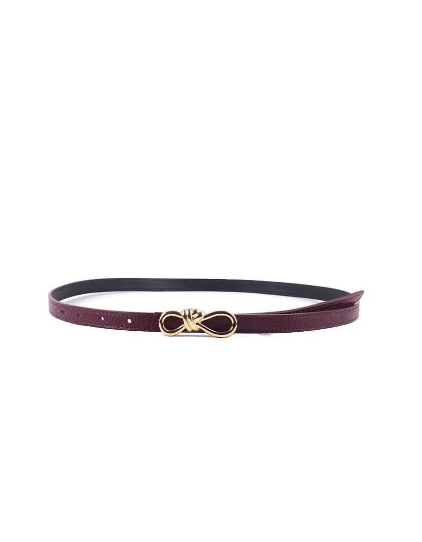 Bordeaux Riem Bowy is een elegante en verfijnde riem, vervaardigd van 100% hoogwaardig leer en heeft een unieke goudkleurige knoopsluiting. Deze riem is verkrijgbaar in verschillende kleuren: Bordeaux, Coffee.