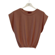 Afbeelding in Gallery-weergave laden, Superleuk Ballon T-shirt van Mooij. Deze cropped top met elastieken band is een echte must-have en verkrijgbaar in verschillende kleuren. Een comfortabele top met kap mouwen, geschikt voor maten S t/m XL
