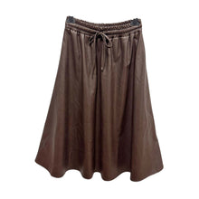 Load image into Gallery viewer, Trendy Imitatieleren Rok met Strik. Comfortabel, stijlvol en perfect voor elke look – van casual tot chic! Geef je outfit een stijlvolle upgrade met deze PU rok!
