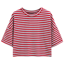 Afbeelding in Gallery-weergave laden, Superleuk gestreept T-shirt van Mooij. Deze oversized top met strepen is een echte must-have en verkrijgbaar in verschillende kleuren. Dankzij de comfortabele pasvorm is dit T-shirt geschikt voor maten S t/m XL.
