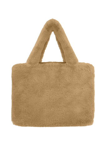 Tas Faux Fur in Camel, tas heeft een magneetsluiting. Deze tas is dé perfecte must have voor jou!