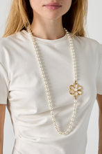 Afbeelding in Gallery-weergave laden, Lange Ketting Parels &amp; Bloem
