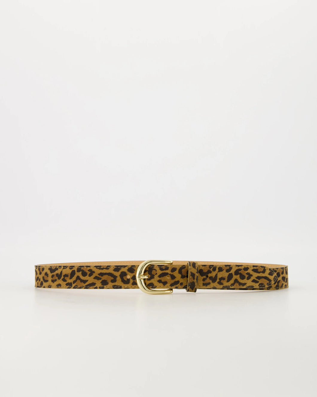Riem Suus Luipaard is een mooie basis riem, vervaardigd van leer met goudkleurige gesp. De riem is eventueel in te korten door middel van een schroef kop.