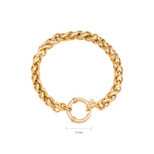 Load image into Gallery viewer, Armband Round Chain heeft een mooie wat grovere schakel. En heeft een groot slot, om leuke bedels aan te hangen. De lengte van de armband is 19cm, in goudkleurig stainless steel.
