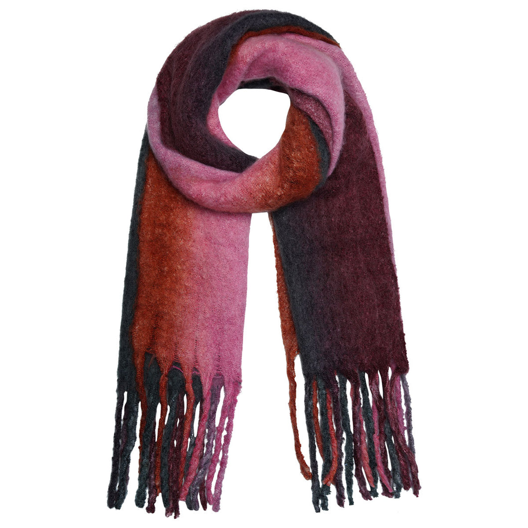 Sjaal Winter Balage Rood is een warme en fluffy sjaal met fringles in een mooie kleuren combinatie. Met deze sjaal ben je helemaal klaar voor het najaar en de winter.