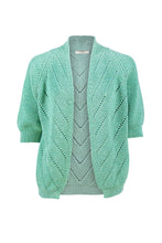 Load image into Gallery viewer, Dame Blanche Vest, Cardigan Cagno Suga Pool is een mooie knitwear cardigan.  Deze cardigan is verkrijgbaar in de kleuren : Pool (Groen), Zand.
