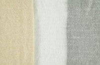 Load image into Gallery viewer, Prachtige sjaal van Moment by Moment in colorblock beige, snow white en grijs. Sjaal item referentie 53.319-21 in de kleur 300 Snow White uit de Nordic Night Collectie. 
