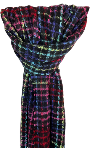 Sjaal Multicolor Zwart is een warme sjaal met franjes. Deze sjaal is verkrijgbaar in verschillende kleuren: multicolor wit, multicolor zwart.