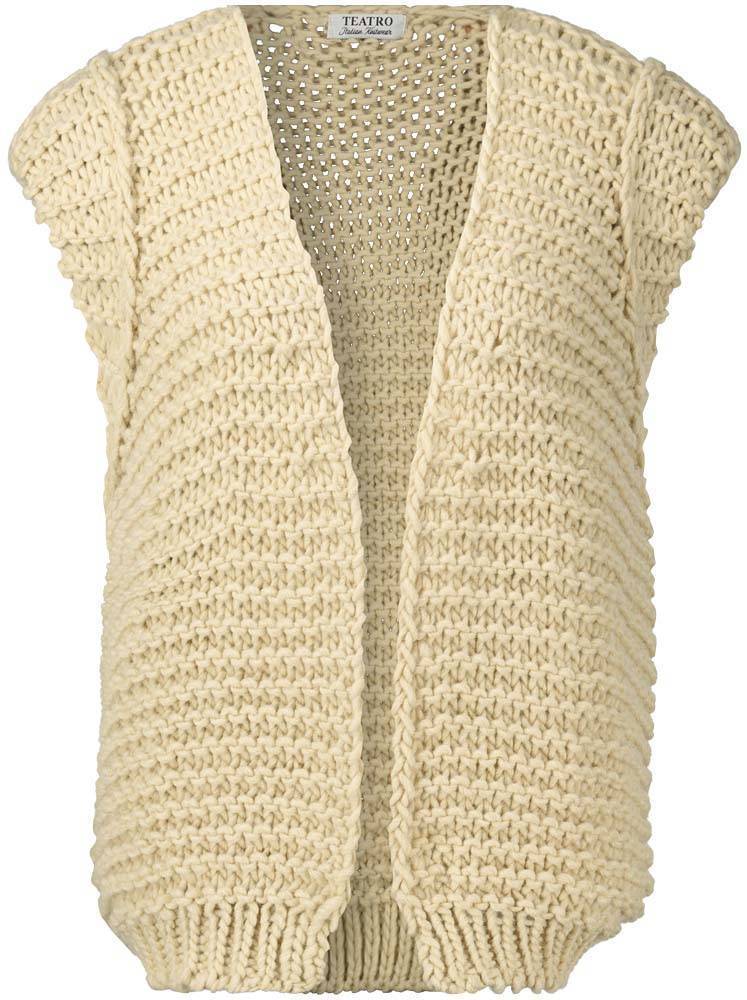 Beige Gilet Cherise is een zeer grof gebreid vest/gilet zonder mouwen. Dit hand made vest is te dragen als maat S t/m XL.